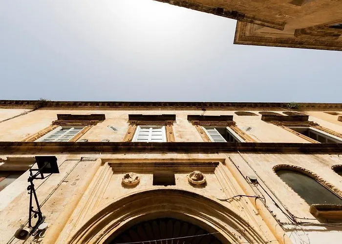 Palazzo Balsamo *